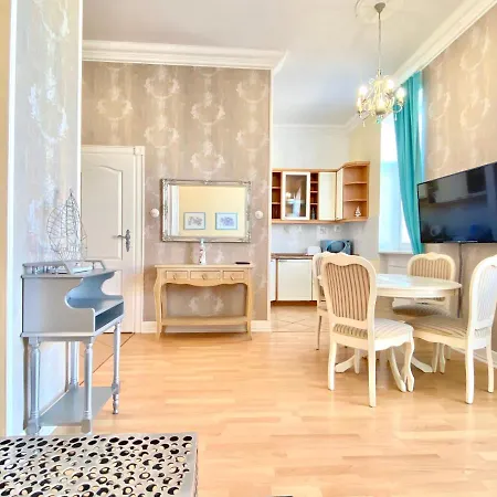 Apartamenty Kocham Morze Swinemünde Exterior foto